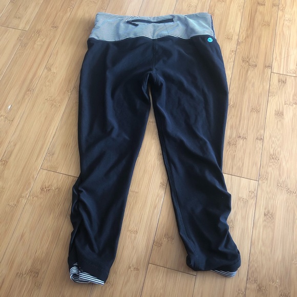 Training crop leggings - Picture 2 of 3